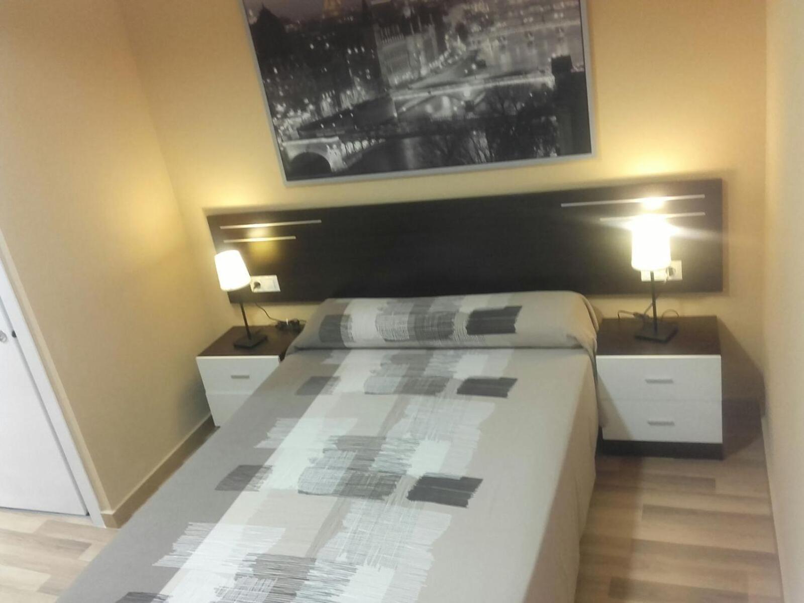 Pension Avenida Вильяфранка-дель-Пенедес Номер фото