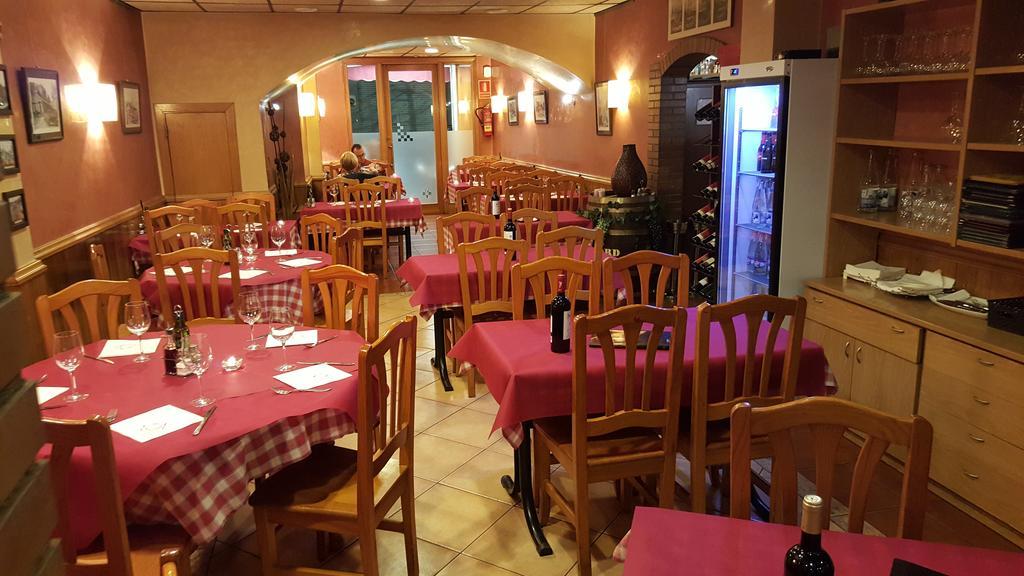 Pension Avenida Вильяфранка-дель-Пенедес Экстерьер фото