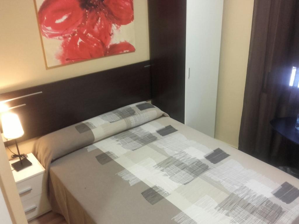 Pension Avenida Вильяфранка-дель-Пенедес Номер фото
